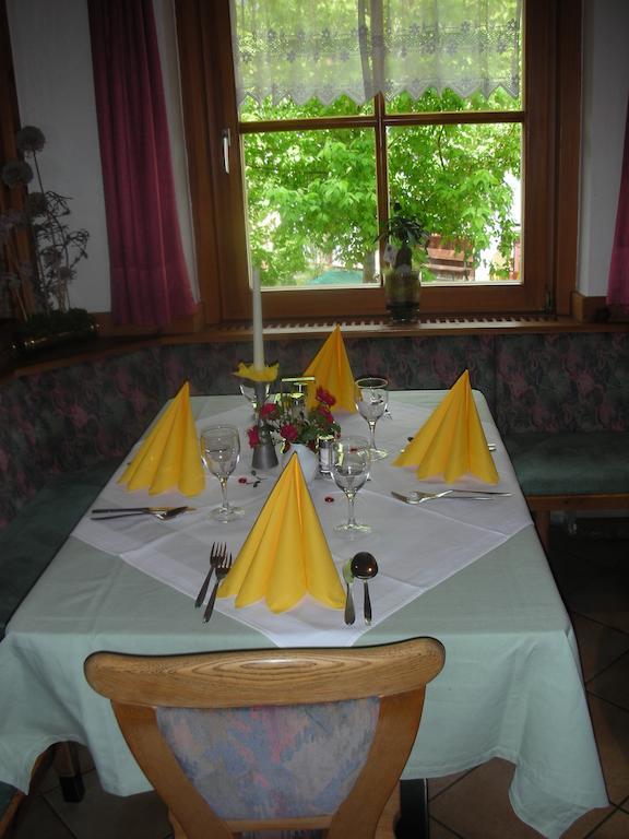 Gasthaus St. Valentin Киуза Екстериор снимка